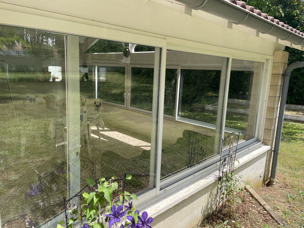 laveur de vitres avec une exp&eacute;rience de  25  0 86180 Buxerolles