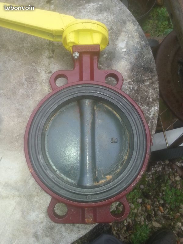 vanne papillon DN150 PN16 240 77151 Montceaux-l�s-provins