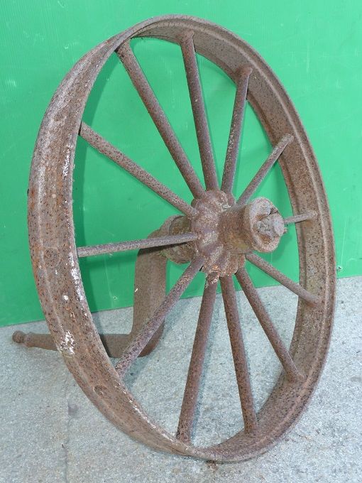 1 roue fer de chariot de transport de lieuse 60 10290 Marcilly-le-hayer