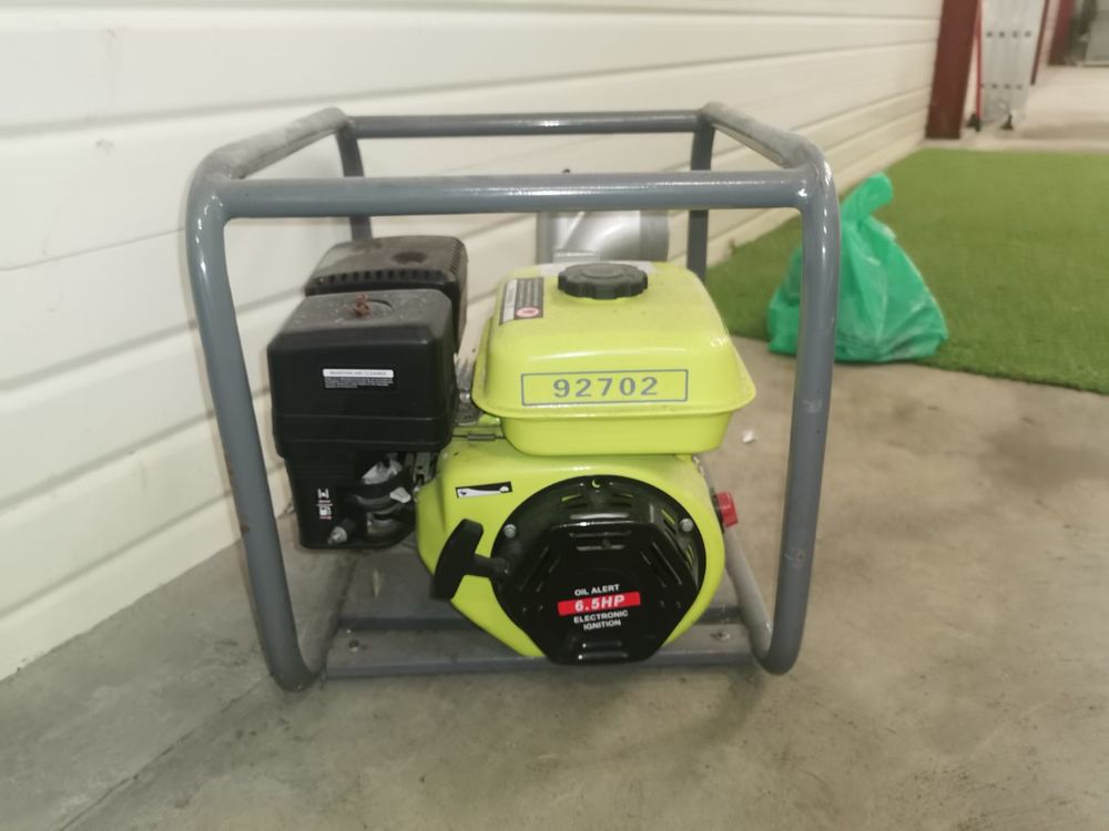 MOTO POMPE 4 TEMPS NEUF 285 85150 Les achards