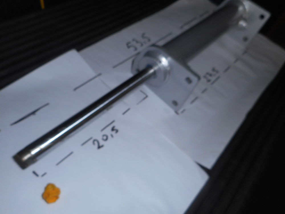 V&eacute;rin hydraulique double effet 50 88300 Neufch�teau