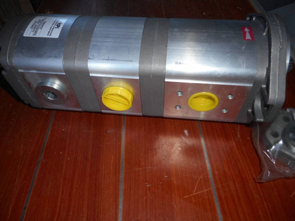 Pompe hydraulique triple a engrenage HPI P1AAN25118HA2008FA 220 88300 Neufch�teau
