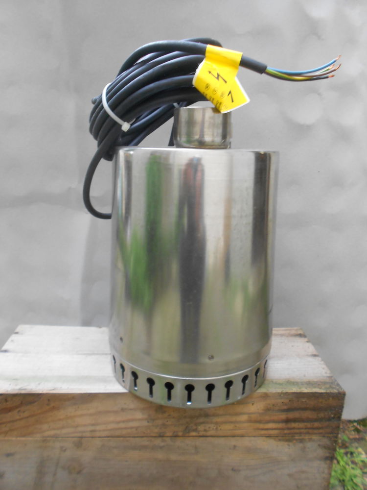 Pompe Grundfos immerg&eacute;e INOX  UNILIFT AP12.50.11.3 TRI 599 77400 Thorigny-sur-marne