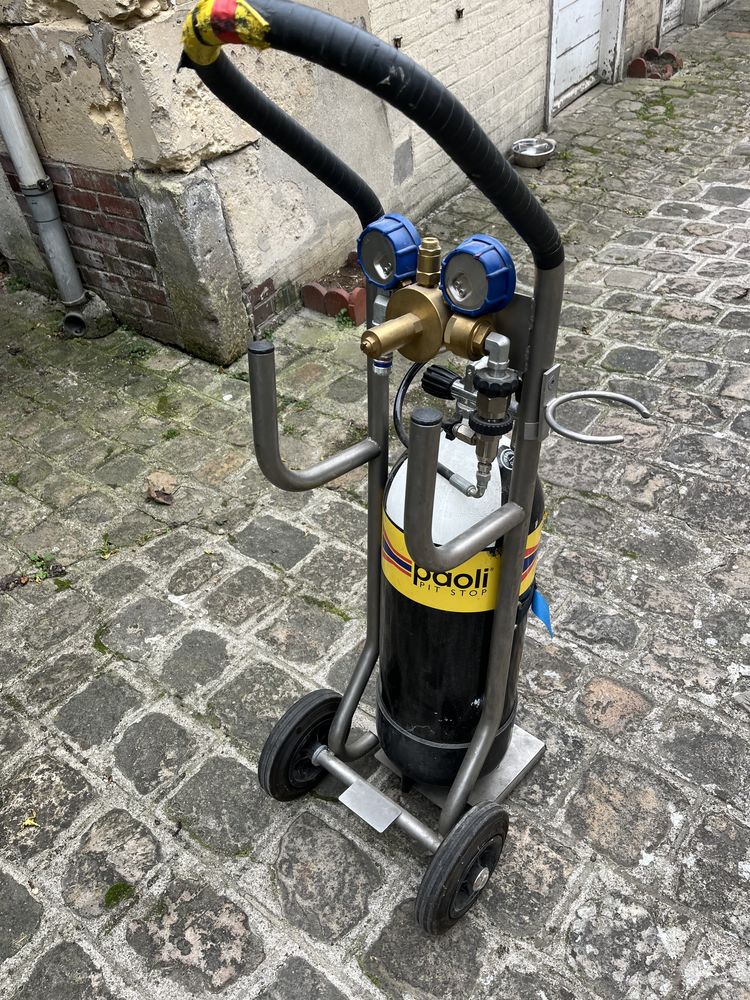 Mat&eacute;riel ravitaillement pit lane Paoli 12000 60700 Pont-sainte-maxence