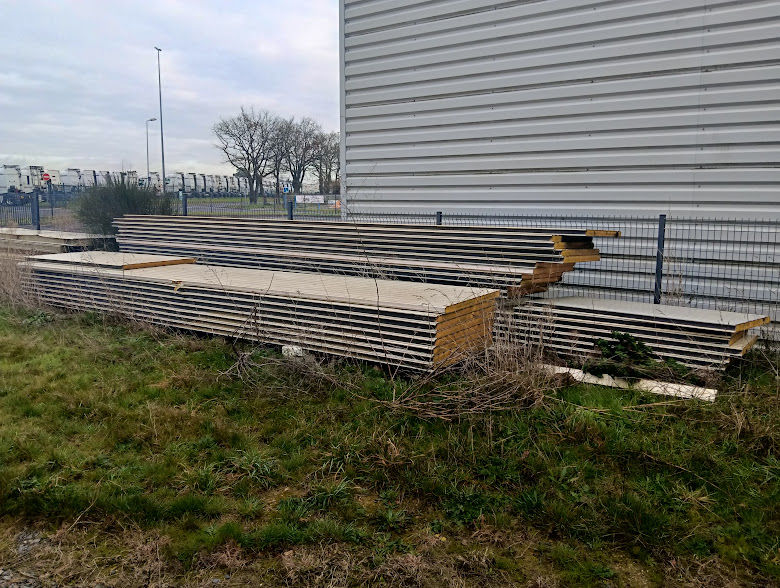 t&ocirc;les de bardage 3800 44190 Clisson