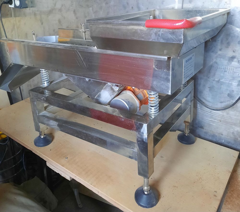 TAMIS ELECTRIQUE 2000 49220 Grez-neuville