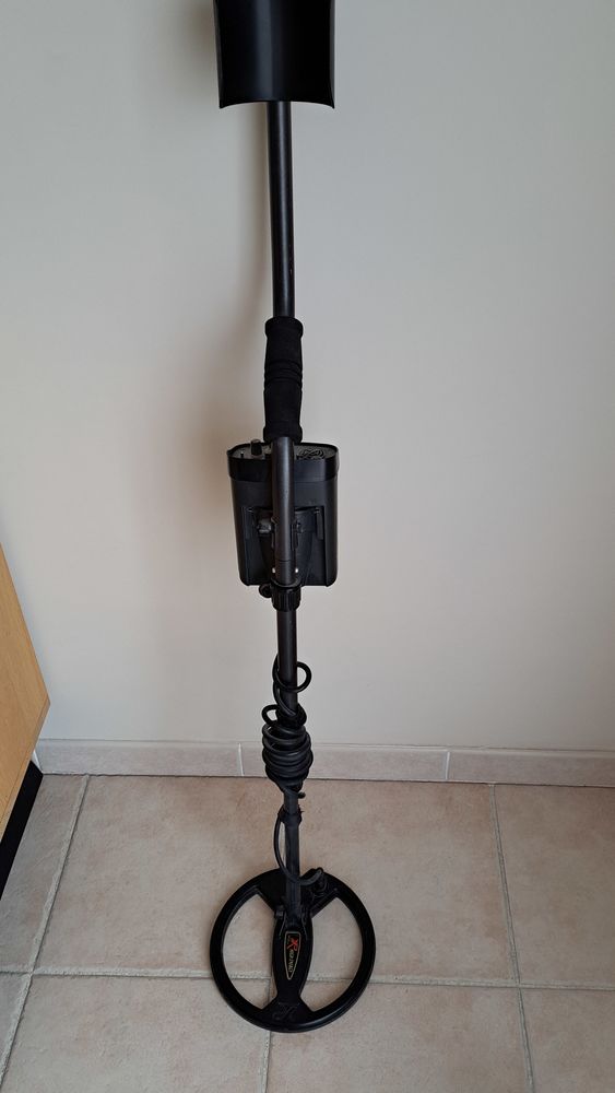 DETECTEUR DE METAUX 250 13770 Venelles