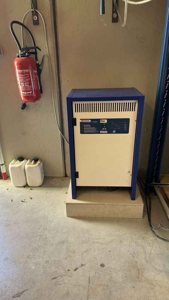 Chariot &eacute;l&eacute;vateur Toyota 13000 74800 Amancy