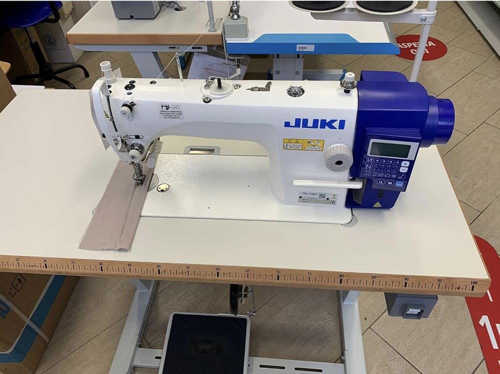 Machine &agrave; coudre industrielle Juki 7000 1090 34560 Poussan