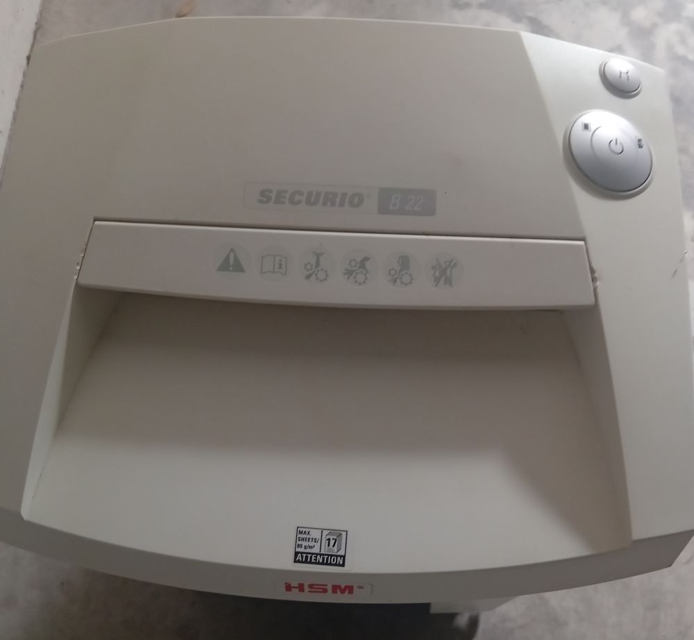 SECURIO B22 - Destructeur de documents
400 13014 Marseille