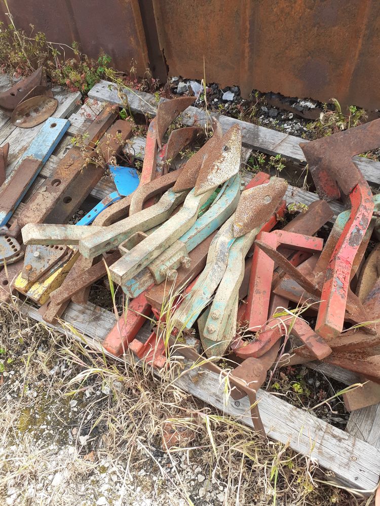 materiel de charrue 10 21190 Corpeau