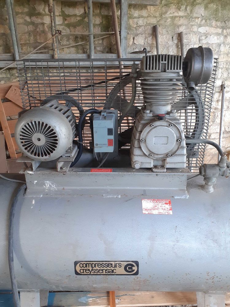 compresseur 450 79210 Mauz�-sur-le-mignon