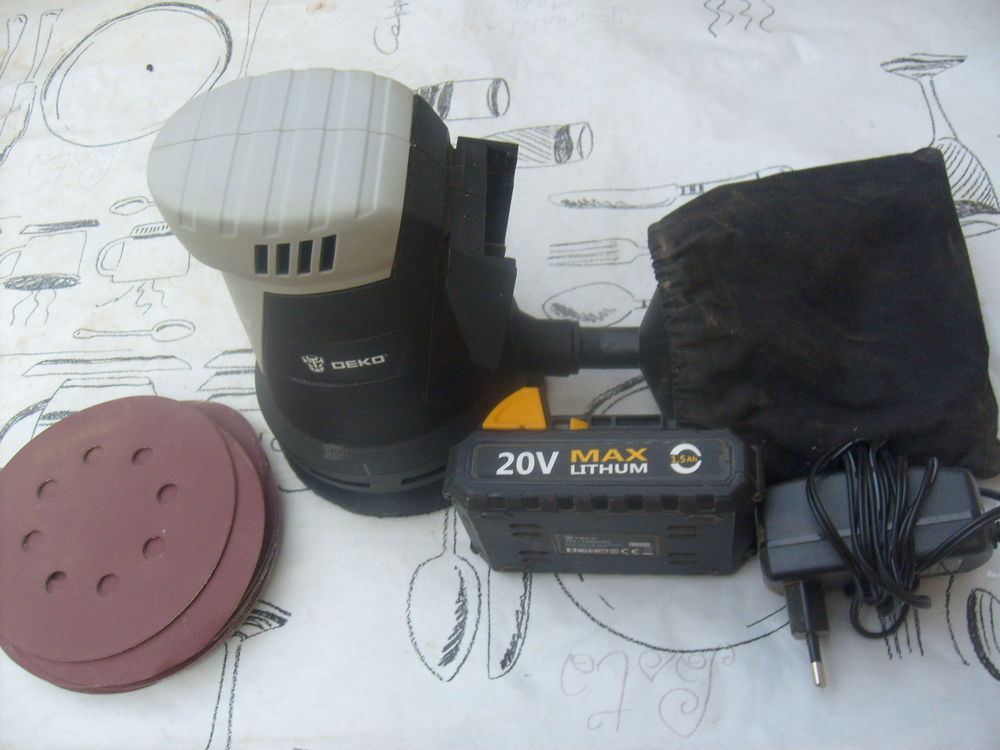 PONCEUSE ORBITALE 80 04300 Forcalquier