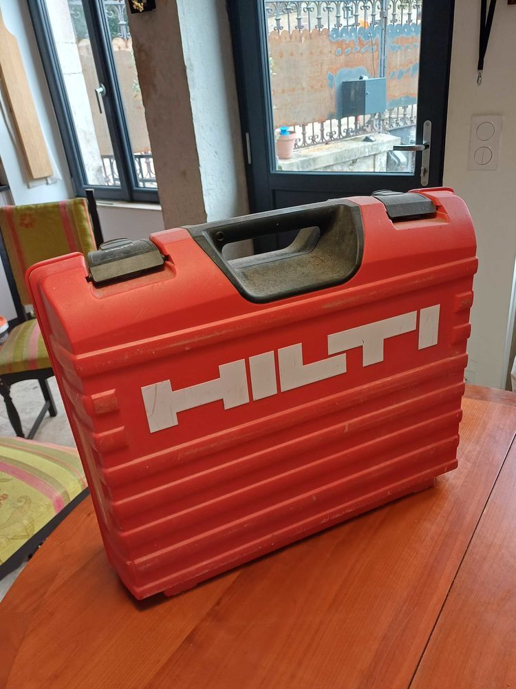 coffret HILTI 400 89310 Noyers