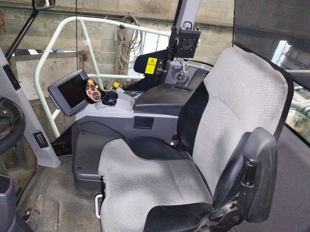 ENSILEUSE CLAAS 850 125000 87800 La roche-l'abeille