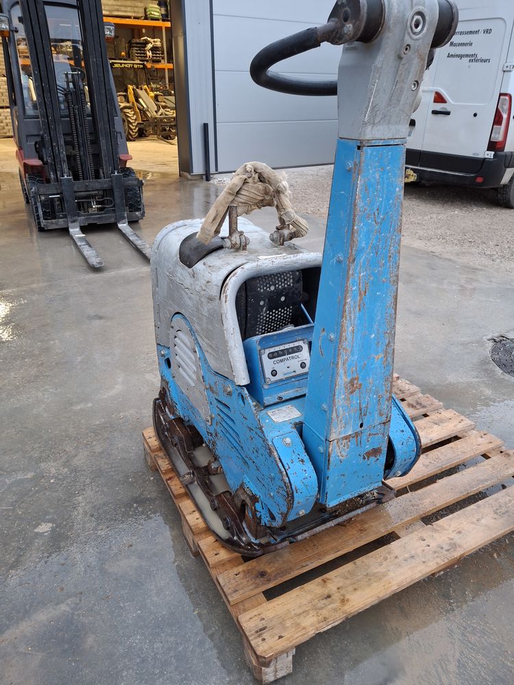 Plaque vibrante CR6 3500 25210 Mont-de-laval