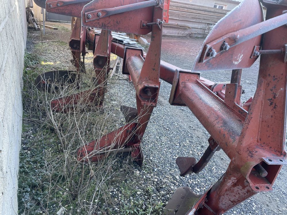 charrue non stop 4 fers 1 02160 Pontavert