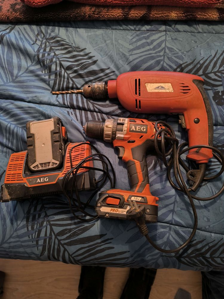 Perceuse visseuse aeg et perceuse spitzberg 60 03000 Moulins