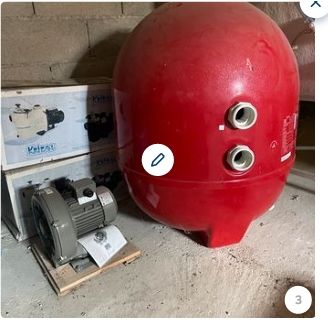 Spa / Jacuzzi hydromassant 6 places ? mod&egrave;le
professionnel ? 5000 89740 Pimelles