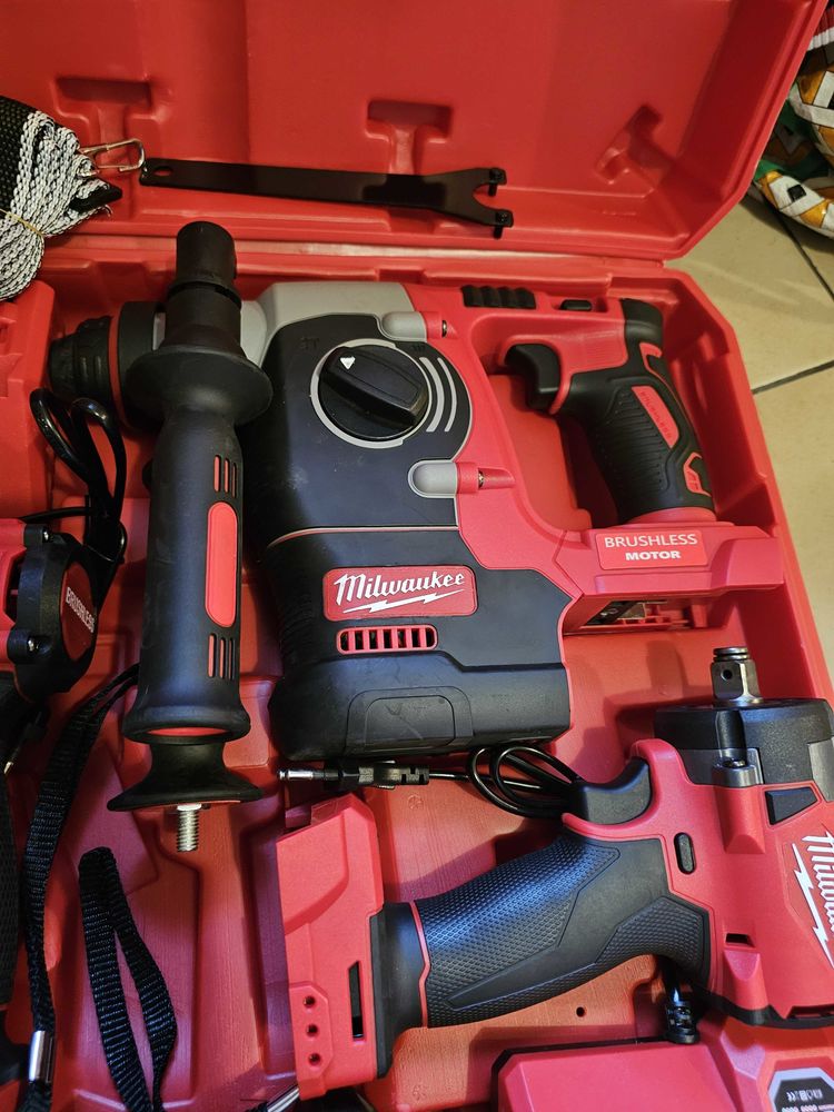 Kit+Milwaukee+4+en+1 520 94000 Cr�teil