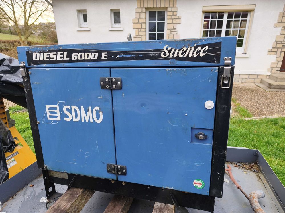 Groupe+&eacute;lectrog&egrave;ne+diesel+SDMO+6000E+Silence 2200 78930 Guerville