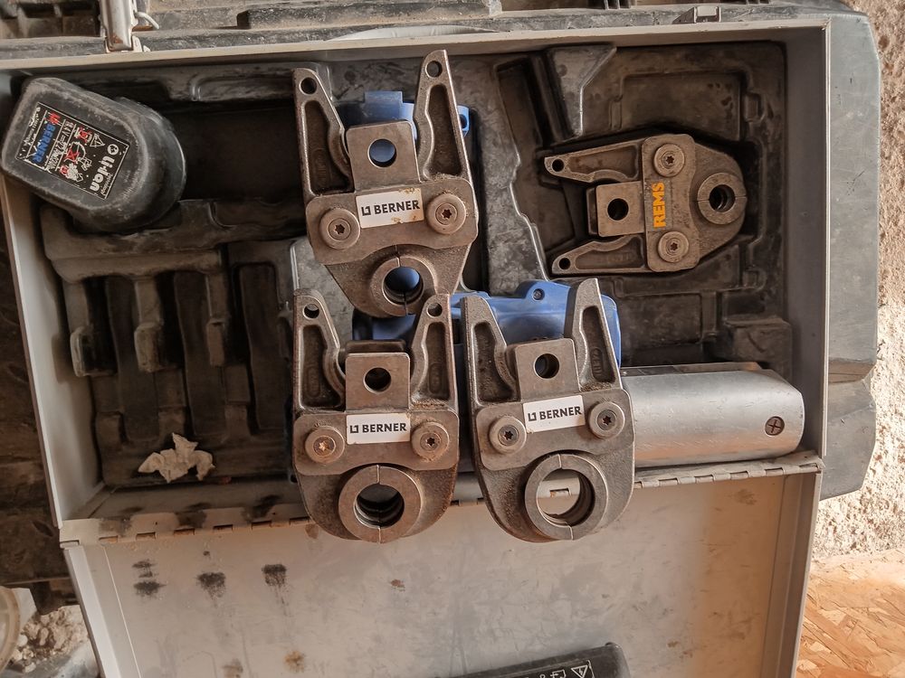 Sertisseuse 500 91680 Bruy�res-le-ch�tel