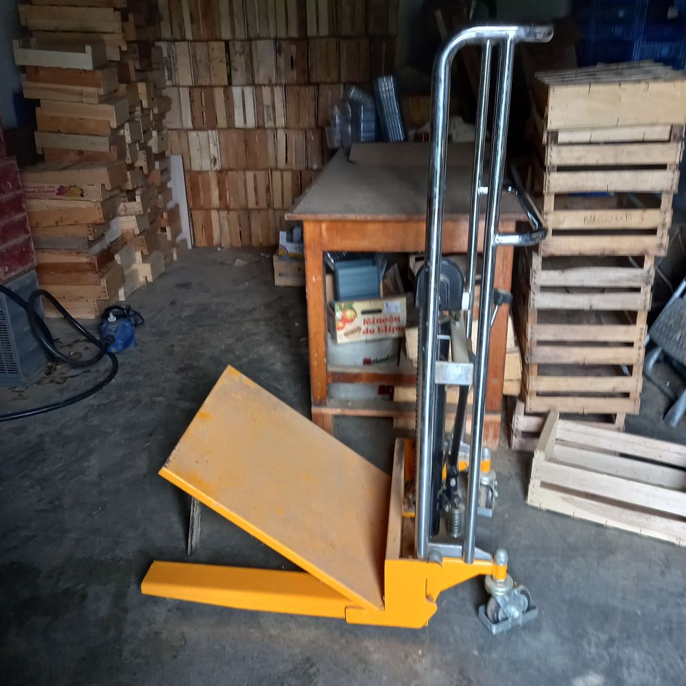 gerbeur hydraulique 500 38270 Bellegarde-poussieu