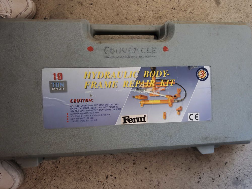 outils pour carrosserie 250 53290 Bou�re