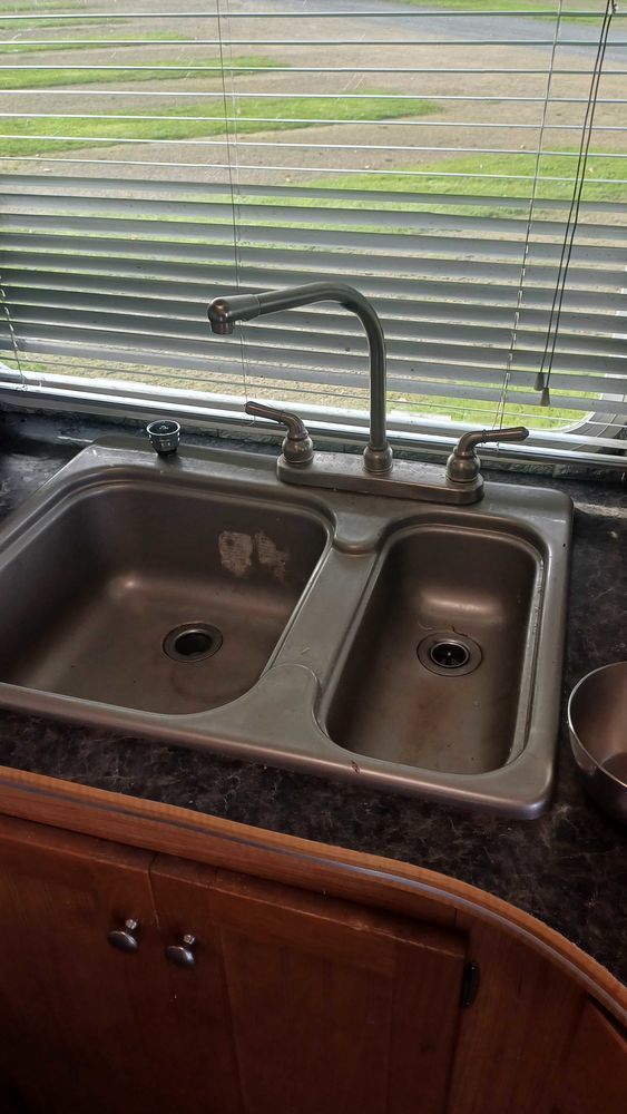 caravane Americain / food truck 8000 22310 Plestin-les-gr�ves