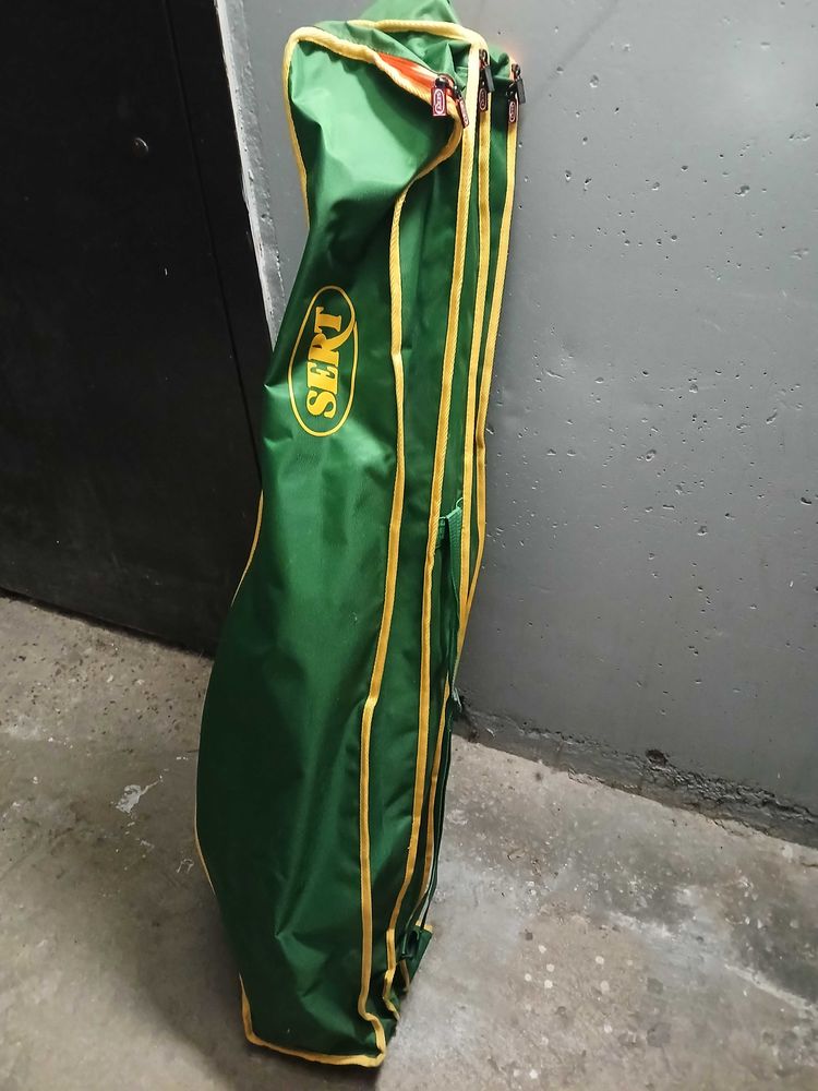 sac a peche avec 3 lignes a peche moulinet complet plus epuisette etc.. 480 77100 Meaux