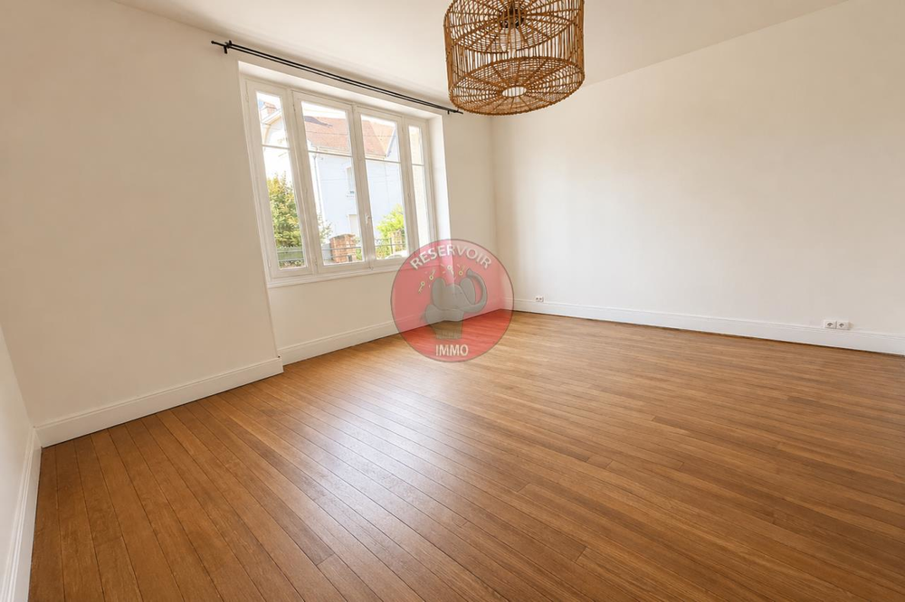 BAS DE MONTCHAPET / PROCHE CENTRE-VILLE - QUARTIER PRIVI....