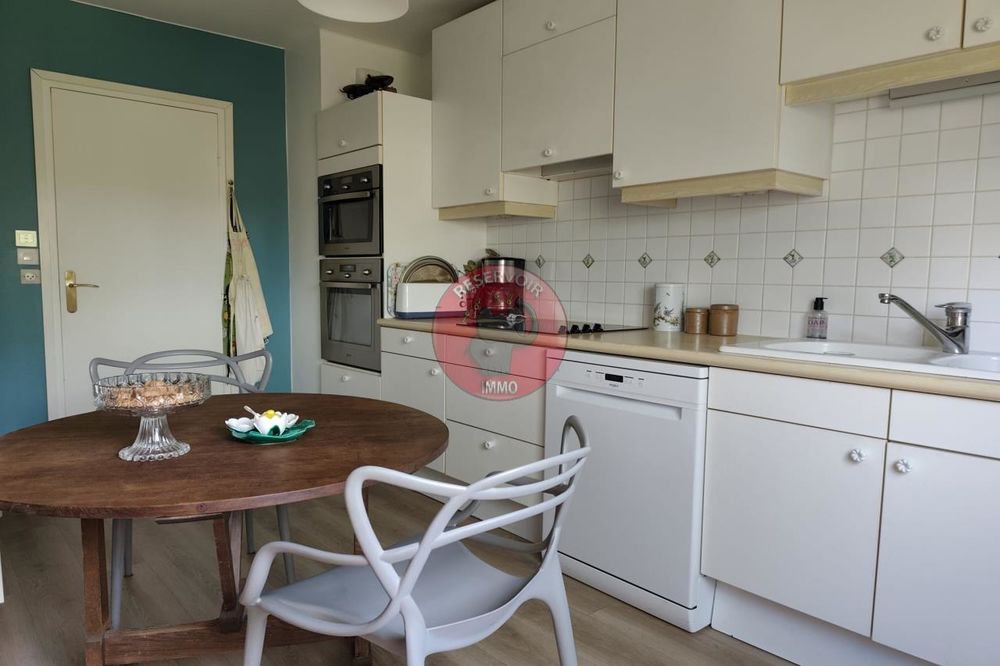 DIJON JOUVENCE , bel appartement T4 traversant de 86 m² ....