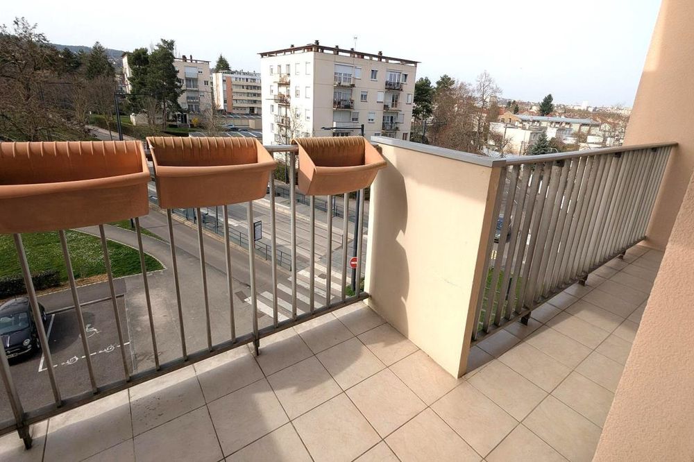 T4 A VENDRE, Quartier Valendons, limite DIJON, commodité....