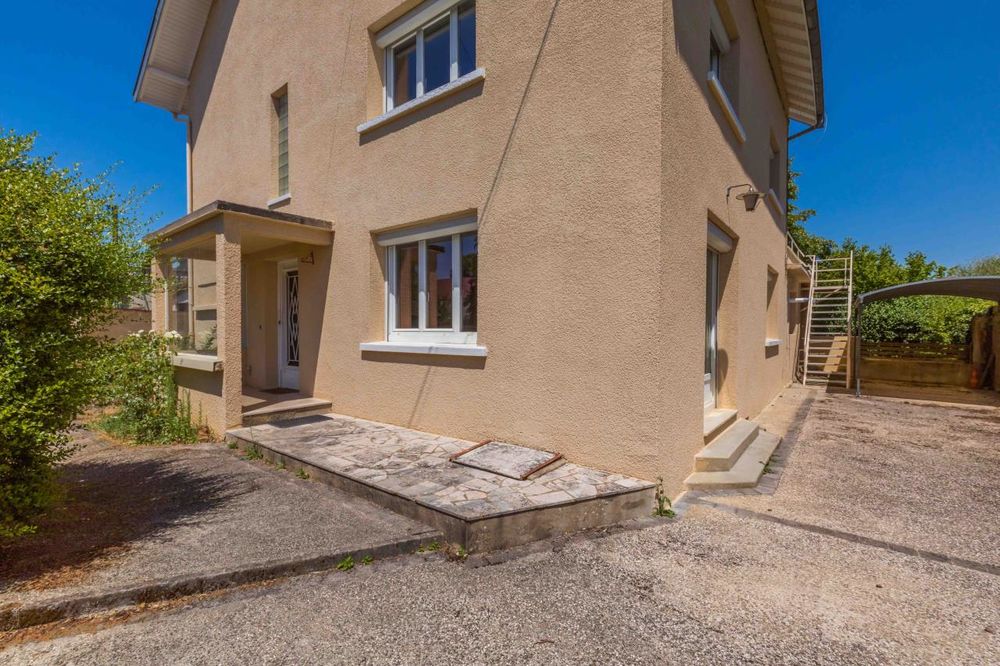 MAISON indépendante située AU CALME, dans le vieux MARSA....