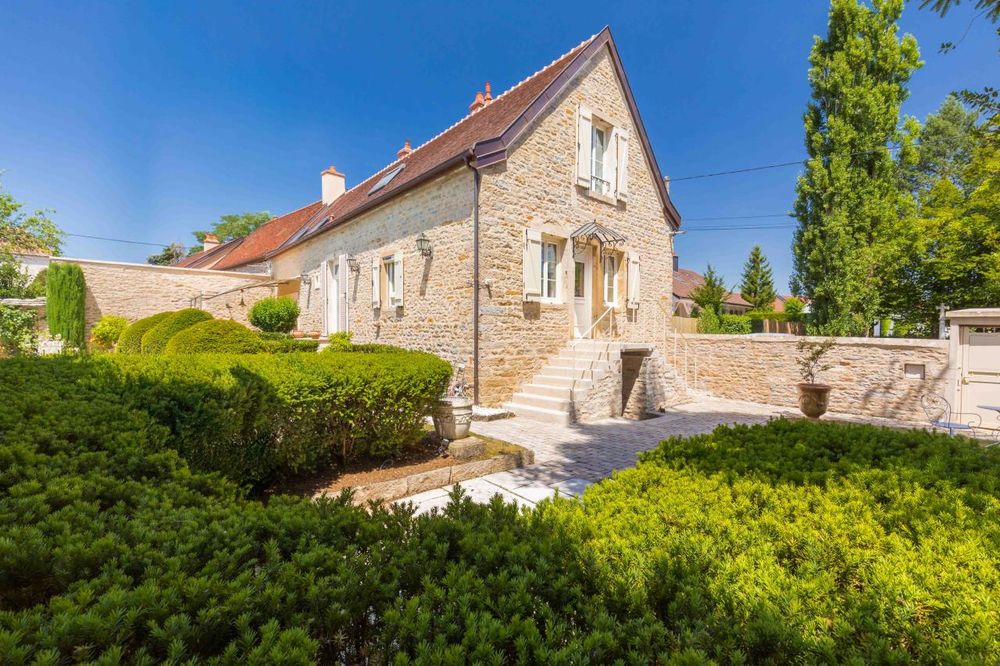 A VENDRE, Belle demeure de charme à Marsannay la Cote, 6....