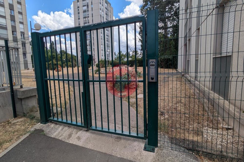 Nouveau à Fontaine D'Ouche dans Résidence sécurisée, ave....