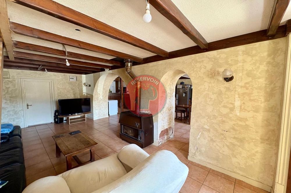 Découvrez cette maison qui allie le confort d'une maison....