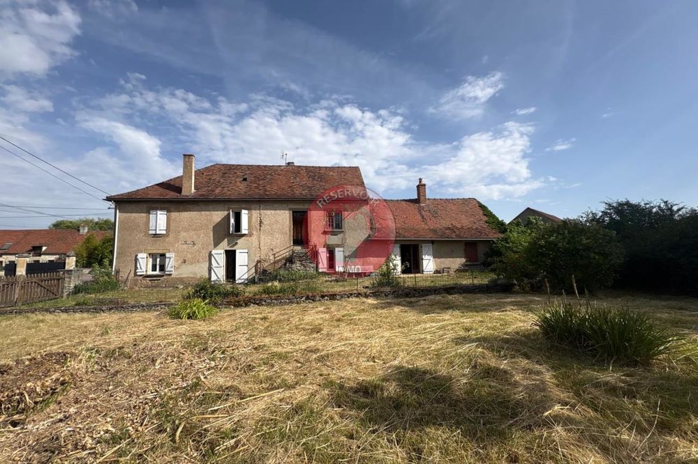 Maison de caractère de 160 m² à rénover – À 7 min de Sem....