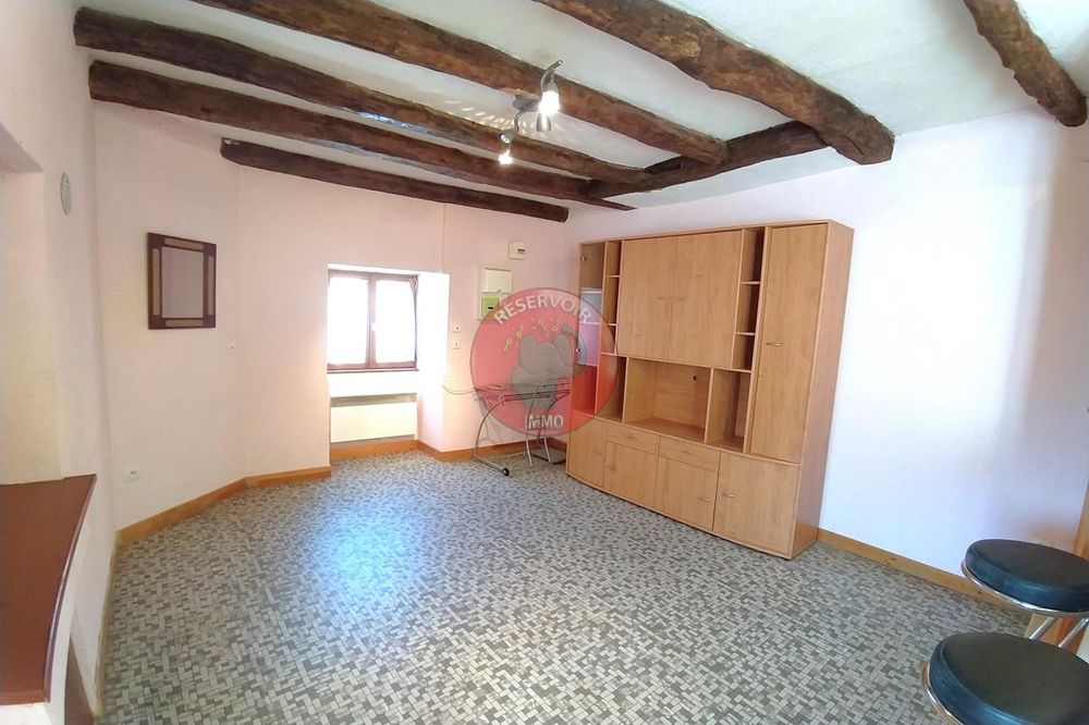 MAISON A VENDRE A MONTBARD. Au calme. Comprenant : Séjou....