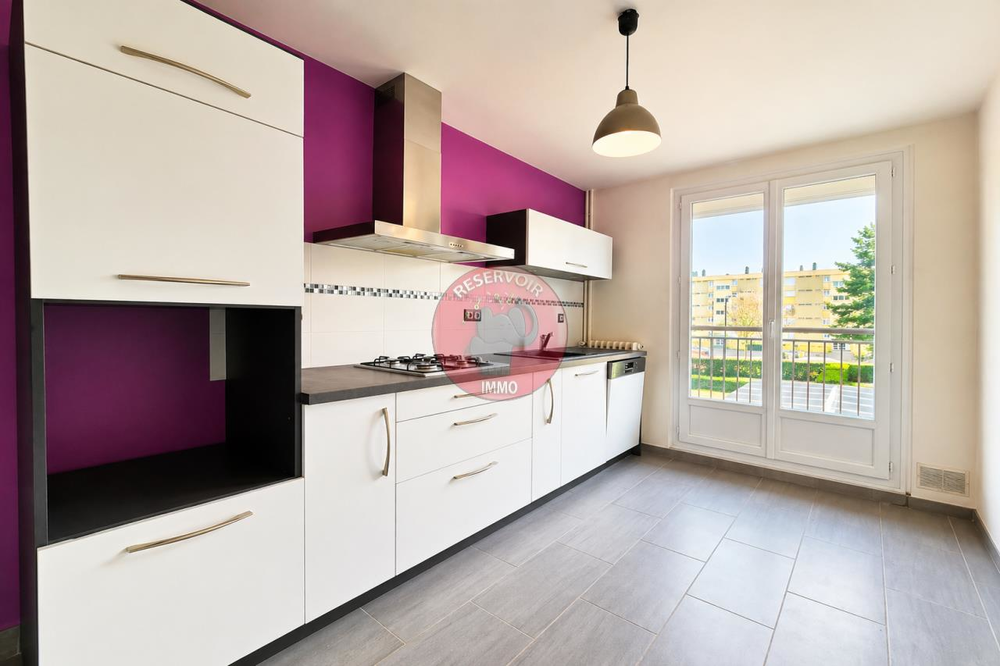 Appartement de Type 4 situé au 2ème étage dans une copro....