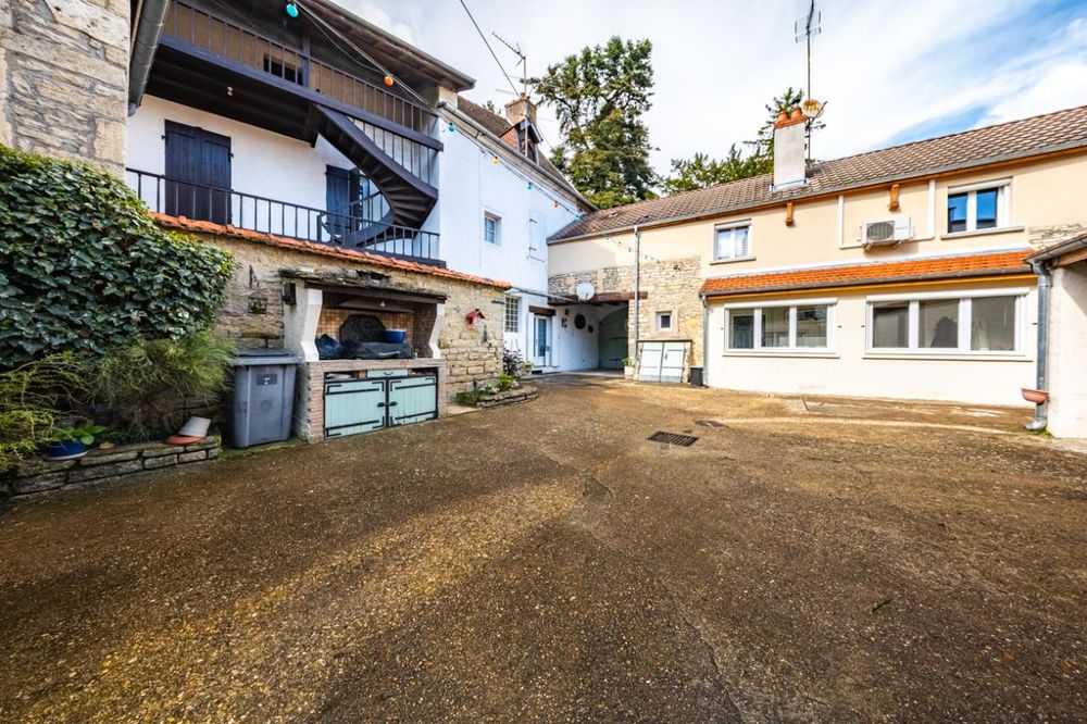 Opportunité rare ! Dans le vieux Chenôve : Propriété co....