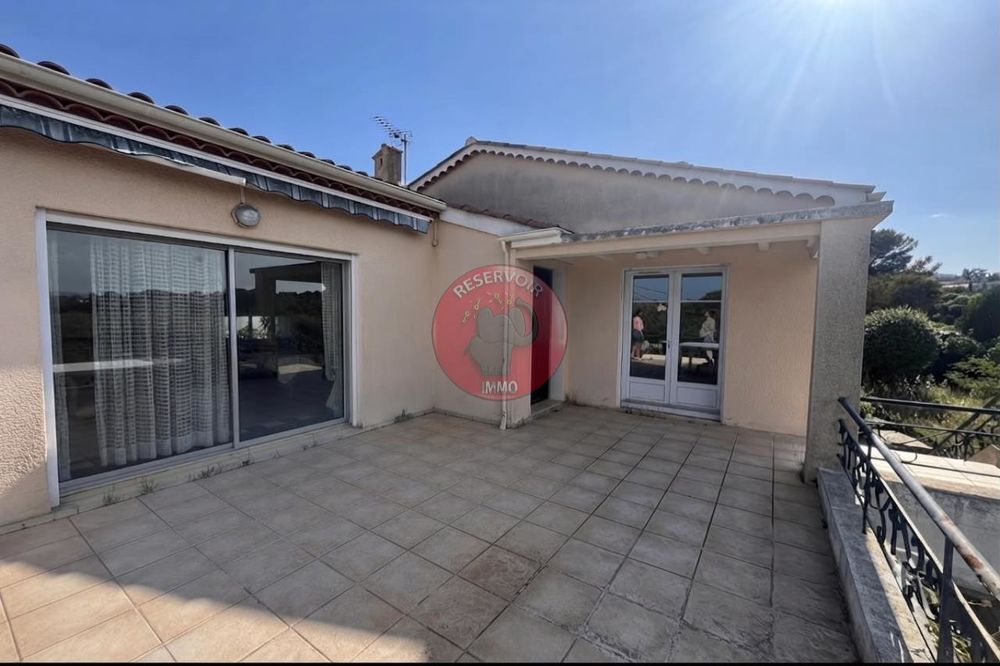 Villa à rénover avec fort potentiel  Vue mer  Calme ab....