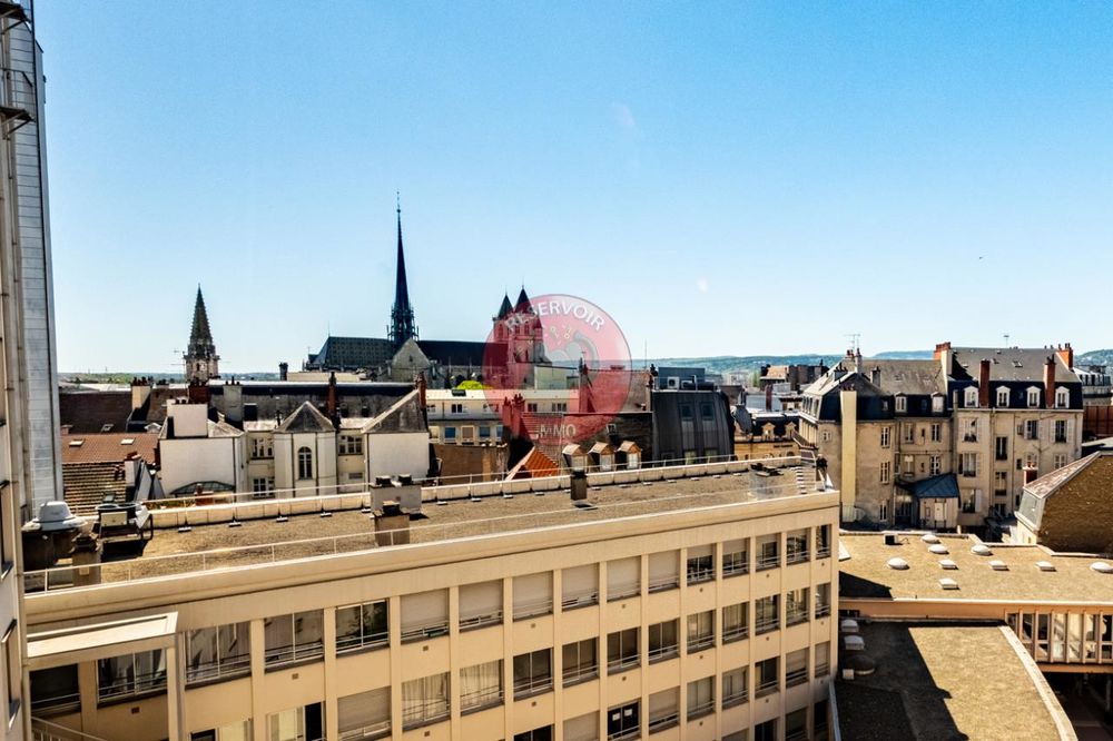 Appartement traversant et lumineux de 139 m² – Hyper cen....