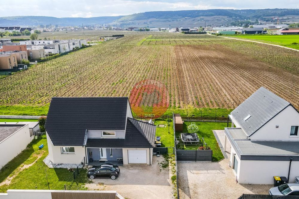 Sérénité, confort moderne et vie de village aux portes d....