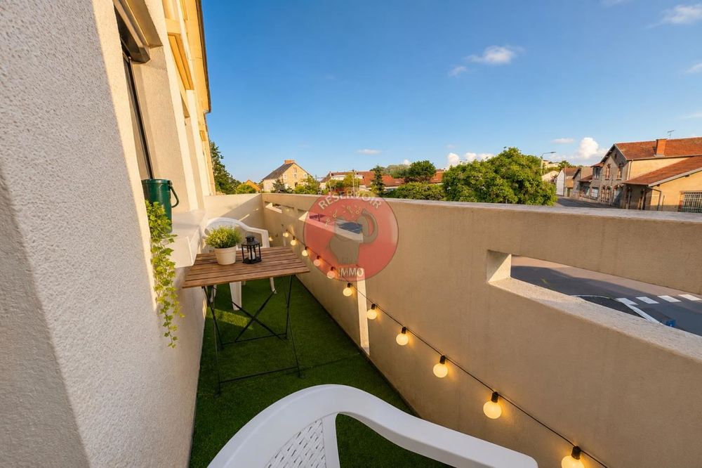 Beaune  T2 meublé de 47 m² avec balcon  148 000 € <....