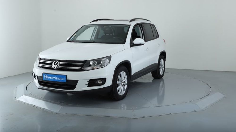 Voiture Volkswagen Tiguan 2 0 Tdi 110 White Gps Toit Pano