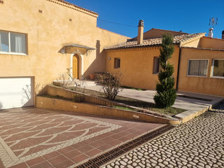  Maison � vendre 5 pi�ces 240 m�