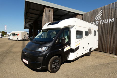 BAVARIA Camping car  occasion Pavie 32550