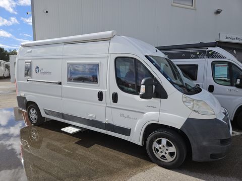 CAMPEREVE Camping car 2010 occasion Sept&egrave;mes-les-Vallons 13240