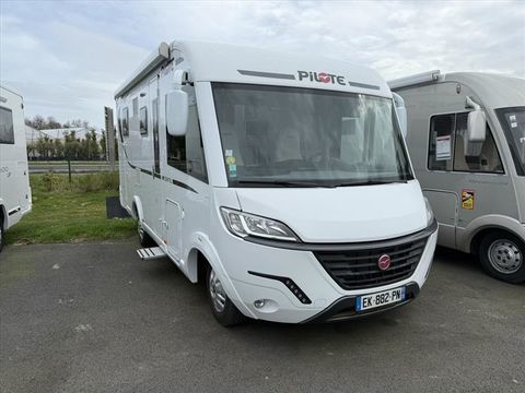 PILOTE Camping car 2017 occasion La M&eacute;zi&egrave;re 35520